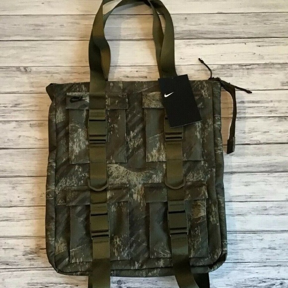 Nike- Pocket Printed Unisex Tote- NWT - Picture 5 of 7